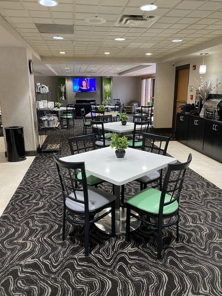 Wingate By Wyndham Little Rock Hotel Bagian luar foto