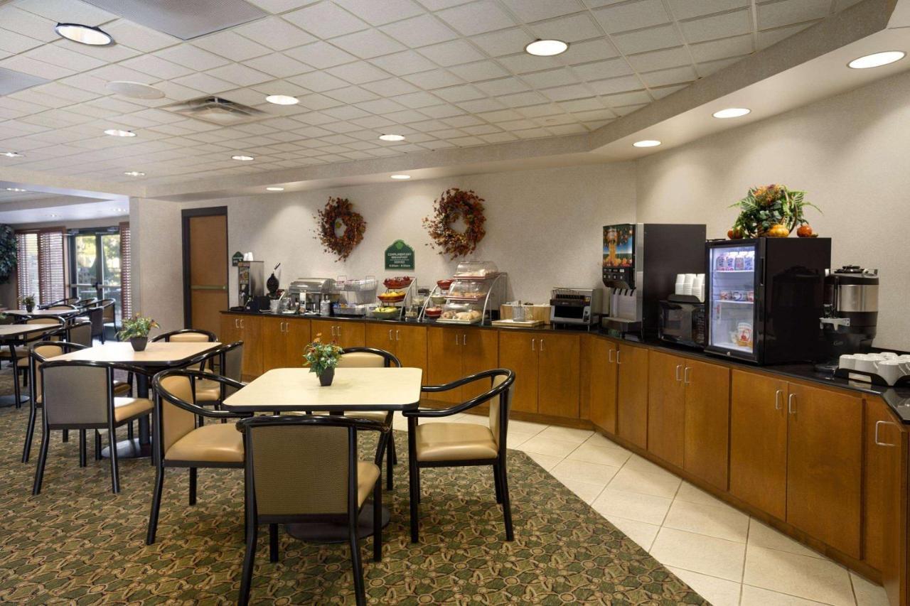 Wingate By Wyndham Little Rock Hotel Bagian luar foto