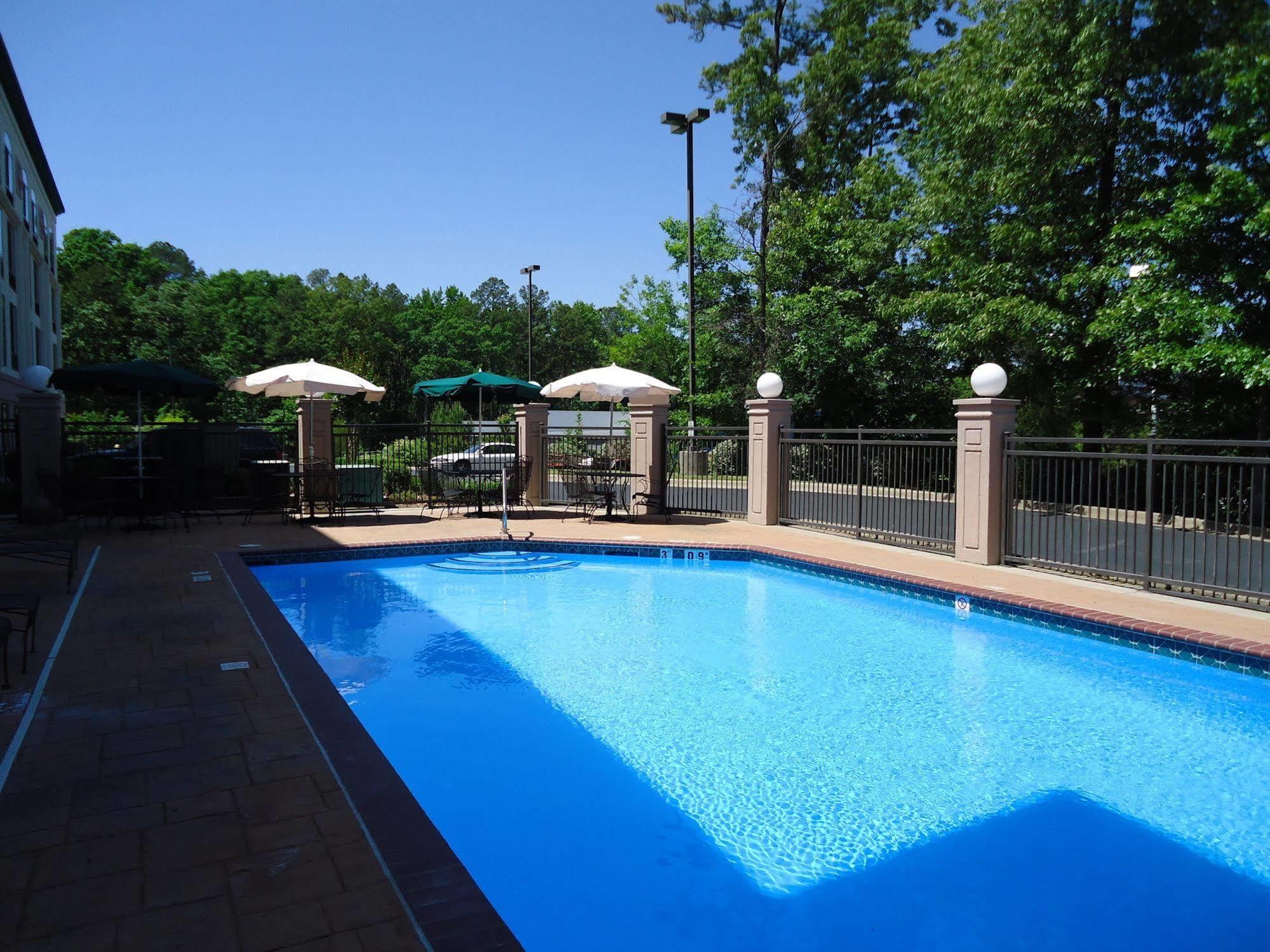 Wingate By Wyndham Little Rock Hotel Bagian luar foto